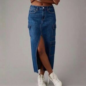 American Eagle Low Rise Maxi Denim Cargo Skirt Size‎ 000